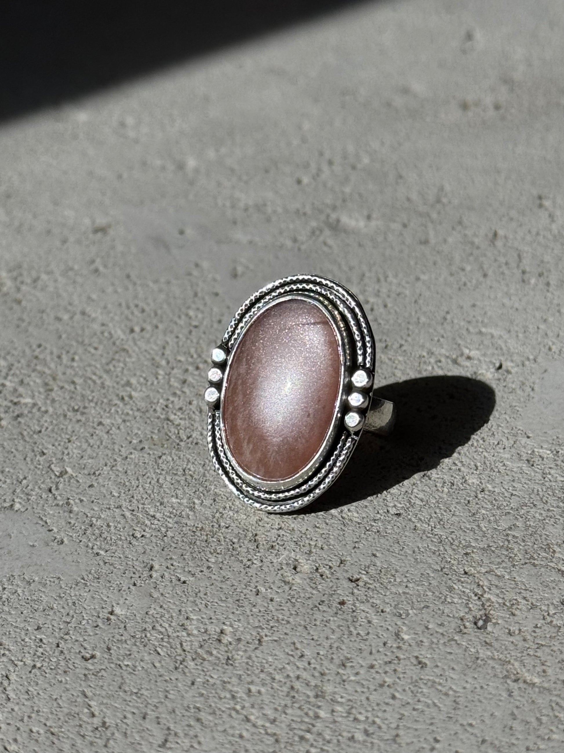 Peach Moonstone / Sunstone Ring Sz 8