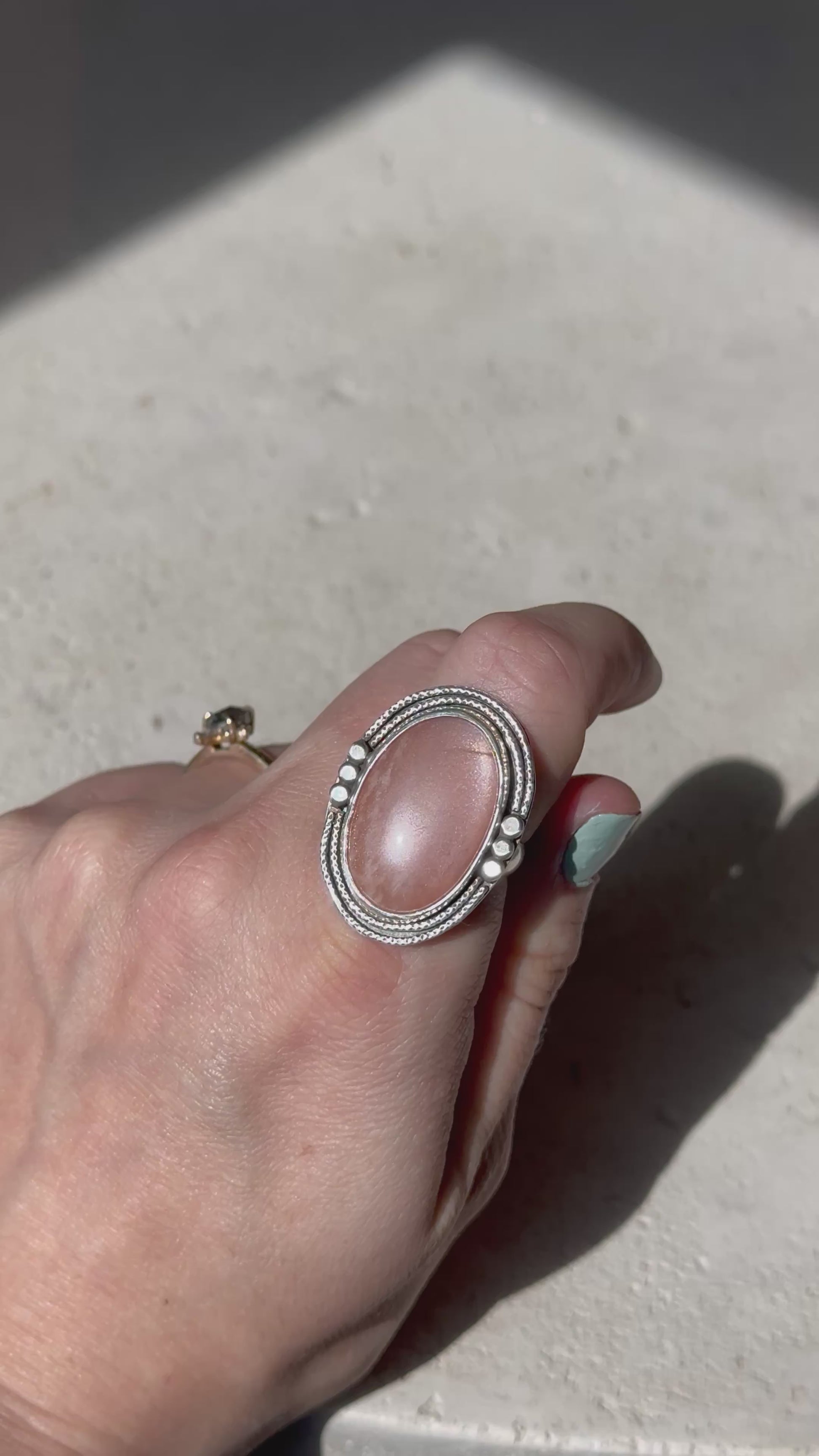Peach Moonstone / Sunstone Ring Sz 8